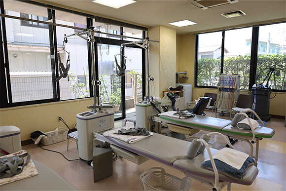 医療法人社団 米沢整形外科医院リハビリ室
